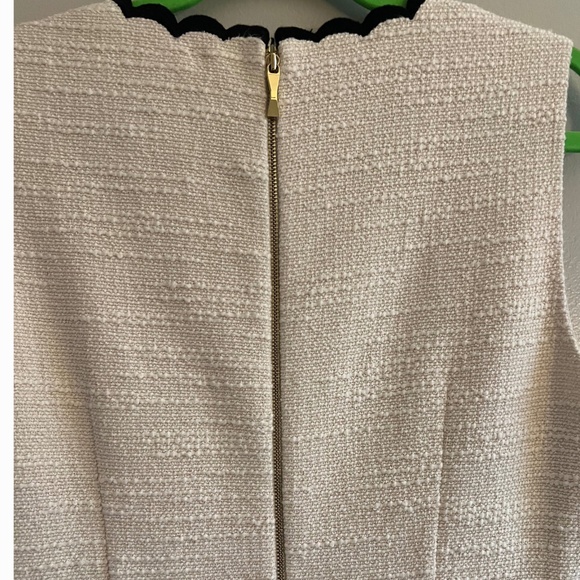 Kate Spade Scalloped Tweed Shift Dress Cream Black Trim Size 12 EUC - Picture 3 of 8